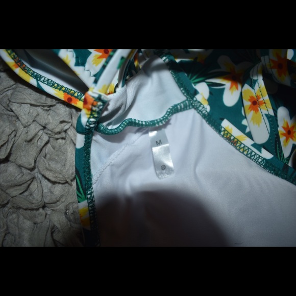 Women’s Bikini Swimsuit - Picture 5 of 5